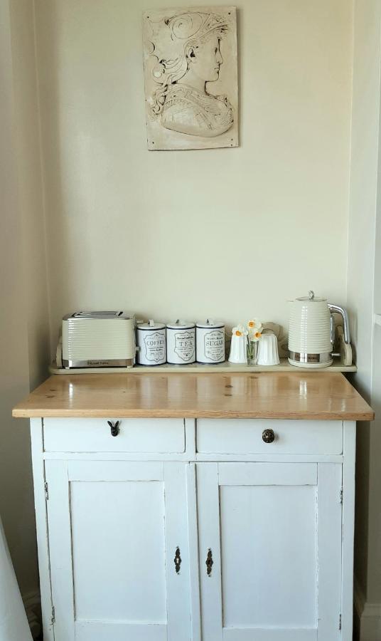 West Hill Retreat Edwardian Balcony Ensuite With Room Served Breakfast & Free Parking Hastings Exterior photo